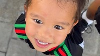 Are you happy? tanya Jennifer Bachdim ke anaknya. Happy, jawab anak tersebut. Foto: dok instagram Jennifer Bachdim.