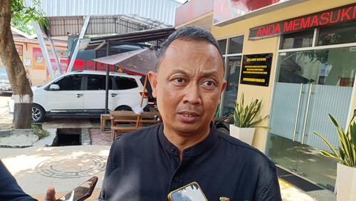 Kasubdit I Kamneg Ditreskrimum Polda NTB, AKBP Hurri Nugroho, saat ditemui jurnalis, Kamis (11/9/2025). (Abdurrasyid Efendi/detikBali)