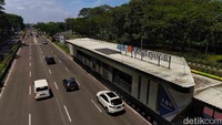 Kawasan Kemayoran diklaim sudah dilengkapi dengan akses jalan utama dan utilitas dasar, sehingga siap mendukung aktivitas bisnis. 