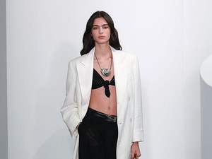 Ralph Lauren dan Michael Kors Buka New York Fashion Week Spring 2026