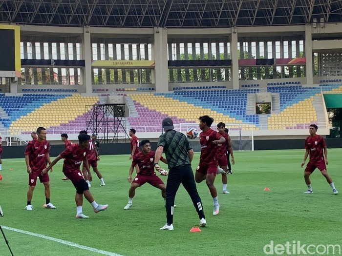 Latihan Persis Solo di Stadion Manahan Solo, Jumat (12/9/2025).