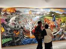 Menikmati Lukisan Seniman Anggota SBY Art Community di Jakarta Menikmati Lukisan Seniman Anggota SBY Art Community di Jakarta