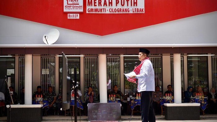 Menteri Koperasi (Menkop) Ferry Juliantono