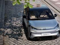 Tampang Mobil Listrik Penantang BYD Dolphin Seharga Rp 140 Jutaan