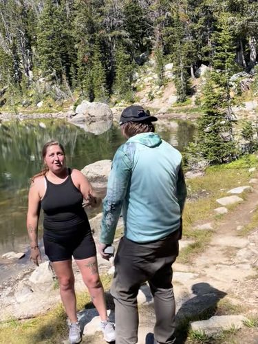 Momen lamaran viral di TikTok