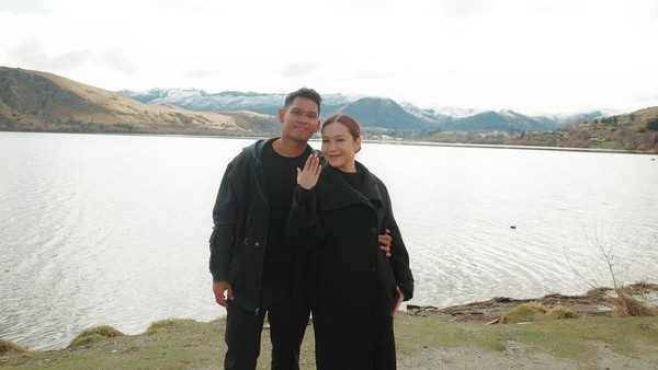 Natasha Abigeyl Dilamar Iben MA di Negara Impian Usai 11 Tahun Pacaran