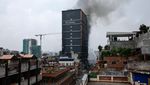 Ngeri! Penampakan Hotel Hilton Nepal Hangus Dibakar Massa Demo
