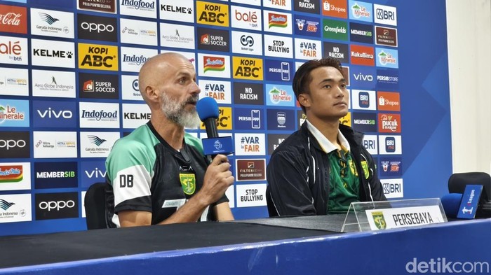 Pelatih Persebaya Eduardo Perez