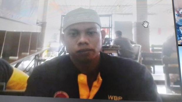 Abdul Waheed, saat mengikuti sidang melalui telekonferensi