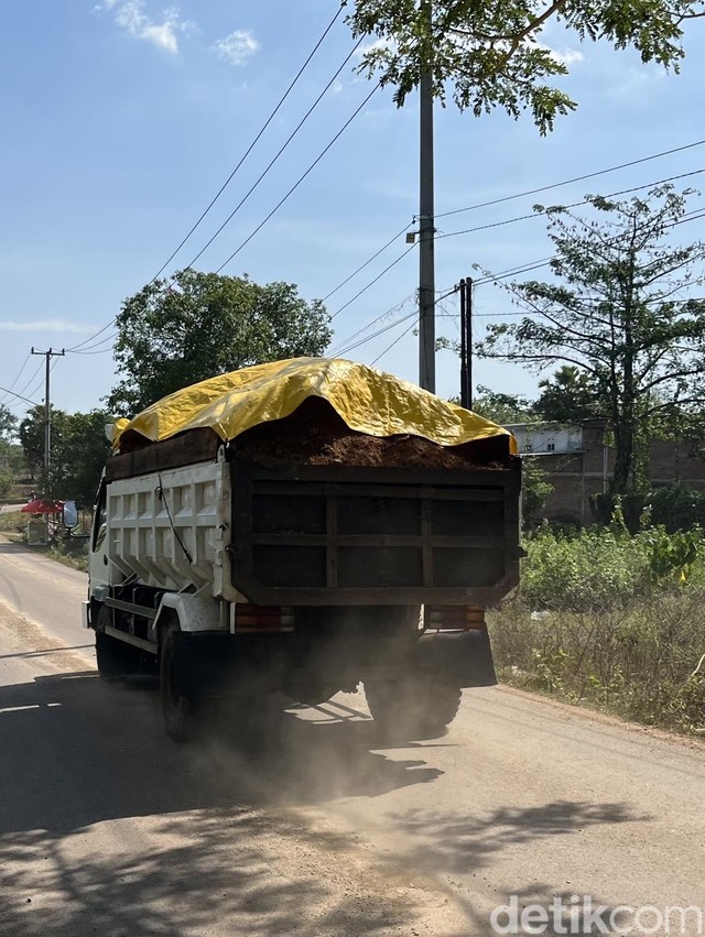 Truk di BTP Makassar, Langgar Aturan-Rawan Kecelakaan