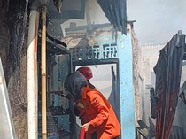 Gegara Bakar Sampah, 6 Rumah Hangus Terbakar-1 Orang Luka di Cianjur