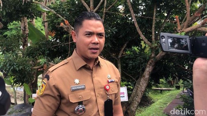 Plt Kadisdik Kalteng Muhammad Reza Prabowo.