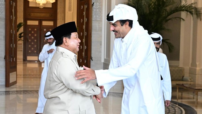 Presiden RI Prabowo Subianto melakukan pertemuan resmi dengan Emir Qatar Sheikh Tamim bin Hamad Al-Thani di Istana Lusail, Doha (Cahyo/Biro Pers Sekretariat Presiden)