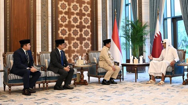 Presiden RI Prabowo Subianto melakukan pertemuan resmi dengan Emir Qatar Sheikh Tamim bin Hamad Al-Thani di Istana Lusail, Doha (Cahyo/Biro Pers Sekretariat Presiden)