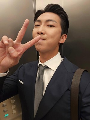 RM BTS Ultah Ke-31, Donasi Rp 2,3 M ke RS di Korea