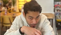 Politisi sekaligus pengusaha berusia 32 tahun ini sering menarik perhatian dengan videonya makan-makan yang berseliweran di media sosial. Foto: TikTok/Instgram