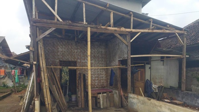 Rumah tak layak huni di Pandeglang (Aris/detikcom)