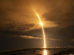 Momen Dramatis Satelit Nusantara Lima Meluncur Pakai Roket SpaceX