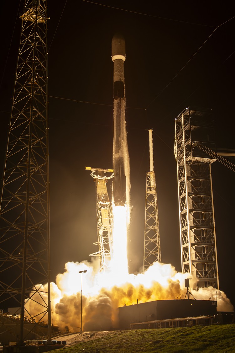 Satelit Nusantara Lima