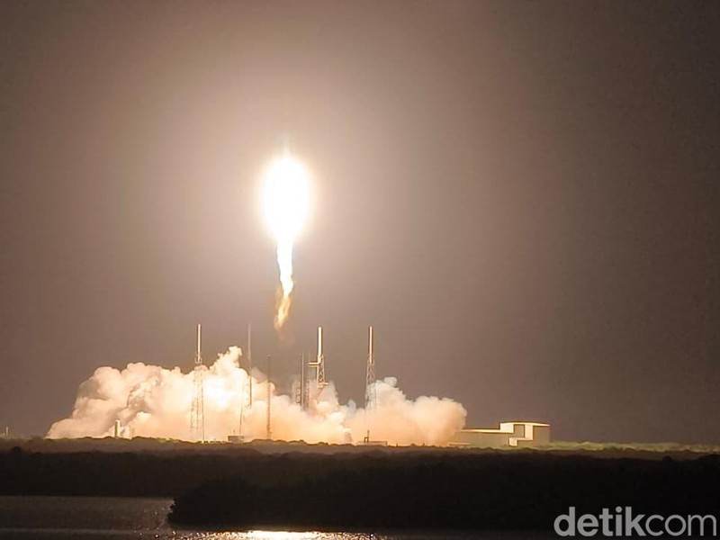 Satelit Nusantara Lima Sukses Meluncur 2025