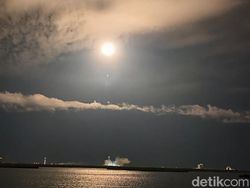 Detik-detik Satelit Nusantara Lima Meluncur ke Angkasa