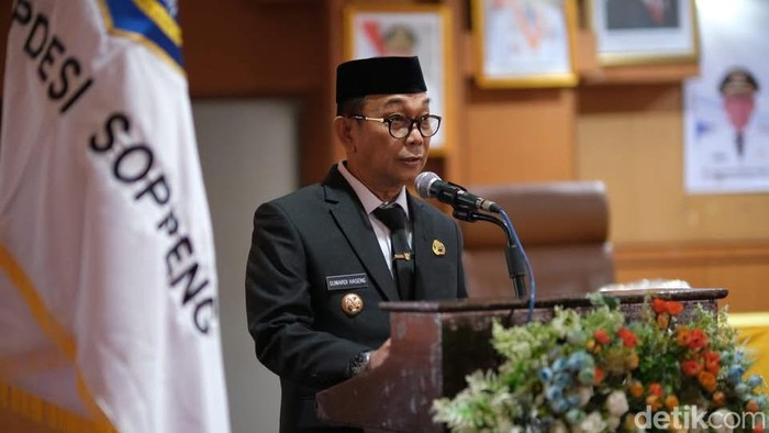 Bupati Soppeng Suwardi Haseng.