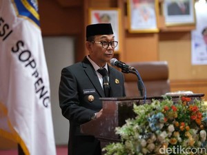 Bupati Soppeng Minta Pegawai RS-Puskesmas Lembur Urus Berkas PPPK Paruh Waktu