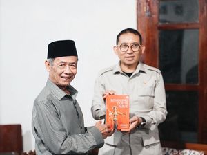 Tinjau Perpustakaan Ahmad Tohari, Menbud Tekankan Pentingnya Literasi