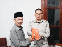 Tinjau Perpustakaan Ahmad Tohari, Menbud Tekankan Pentingnya Literasi