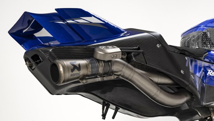 Yamaha YZR-M1 terbaru bermesin V4 Yamaha YZR-M1 terbaru bermesin V4