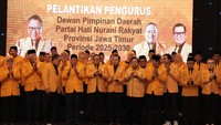 Kegiatan ini selain sarana konsolidasi, pelantikan pengurus Hanura Jatim menjadi ajang proyeksi dan penetapan target partai lima tahun ke depan. 