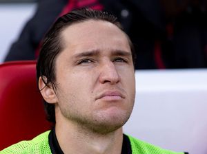 Chiesa Selamatkan Liverpool, Tetap Bukan Jaminan Starter buat Slot