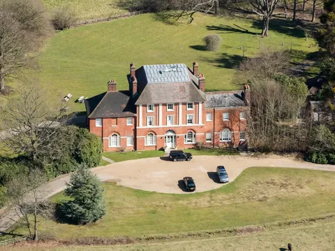 Forest Lodge di Windsor Great Park, rumah baru keluarga Pangeran William.