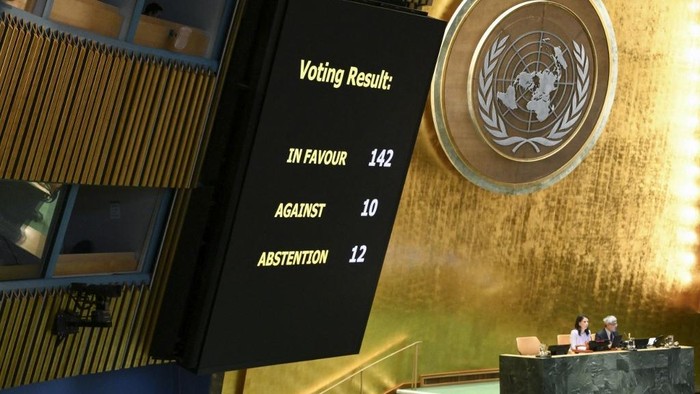Results are displayed during a General Assembly meeting to vote on the two states solution to the Palestinian question at United Nations headquarters (UN) on September 12, 2025 in New York City. The UN General Assembly on Friday adopted the 