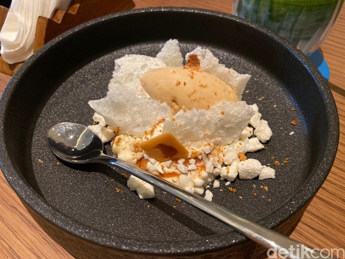 Disparekraf DKI menyelenggarakan FAM Trip keliling Jakarta dan kafe dessert dalam rangka Jakarta Dessert Week 2025