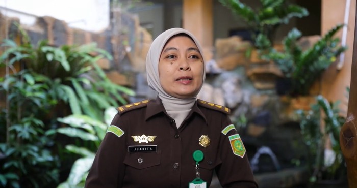 Jaksa Fungsional Bidang Intelijen Kejaksaan Negeri Yogyakarta, Juanita Indah