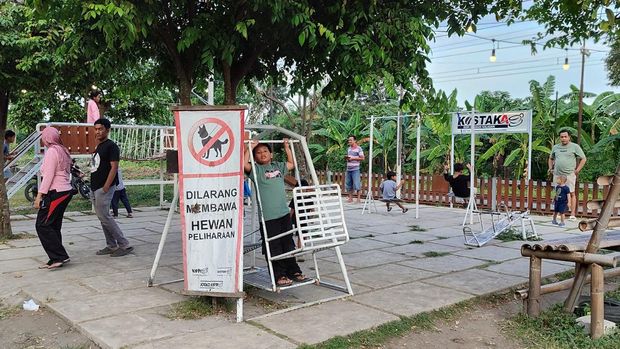 Kedai kopi di dekat stasiun Kalasan