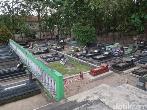 Makam Arya Daru Pangayunan di tempat pemakaman Sunten, Banguntapan, Bantul, Sabtu (13/9/2025).