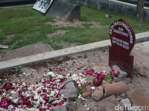 Makam Arya Daru Pangayunan di tempat pemakaman Sunten, Banguntapan, Bantul, Sabtu (13/9/2025).