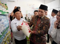 Menteri Koperasi Tinjau Koperasi Merah Putih di Tuban, Ini Hasilnya