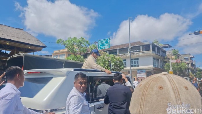 Presiden Prabowo Subianto menyambangi Pasar Kumbasari pascabanjir, Denpasar, Sabtu (13/9/2025).