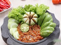 Resep Sambal Tempong yang Pedasnya Menyengat Bikin Nagih