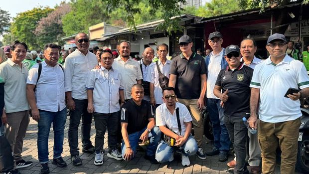Sejumlah aktivis 98 Resolution Network membuat gerakan 'Warga Peduli Warga'