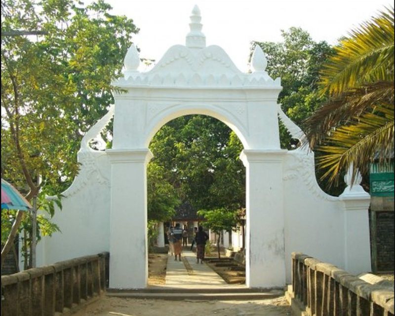 Situs makam Air Mata Ratu Ibu