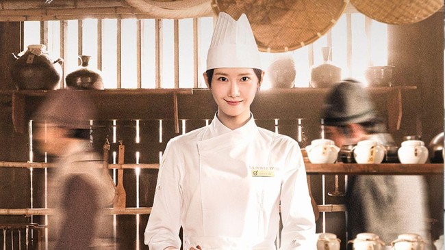 Video Lee Chaemin Gambarkan Syuting Bon Appetit, Your Majesty Kayak Ramen