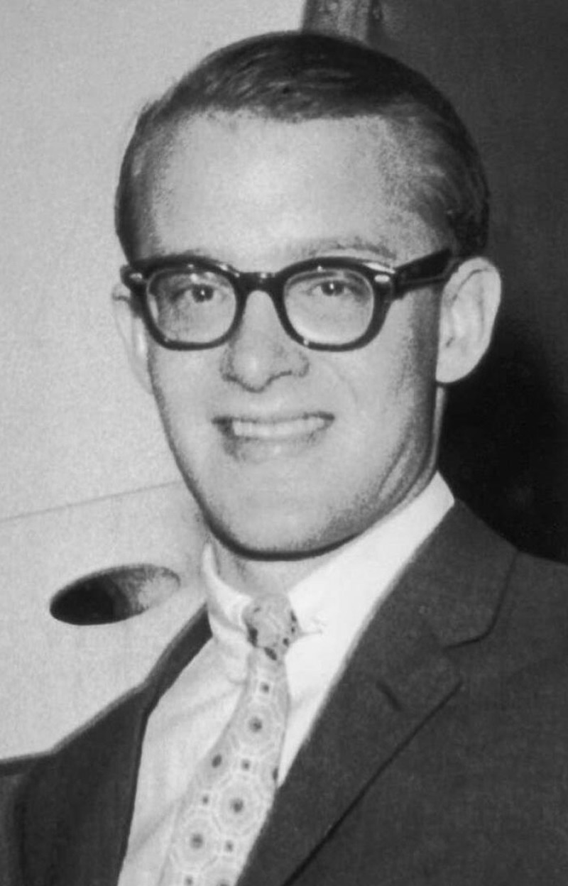 Beberapa tokoh terkenal di dunia ada yang hilang tanpa jejak. Pihak berwajib pun sulit untuk menemukan keberadaannya. Seperti 10 tokoh ini.