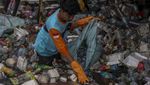 Aksi Warga Ternate Gotong Royong Kumpulkan Sampah Demi Selamatkan Laut
