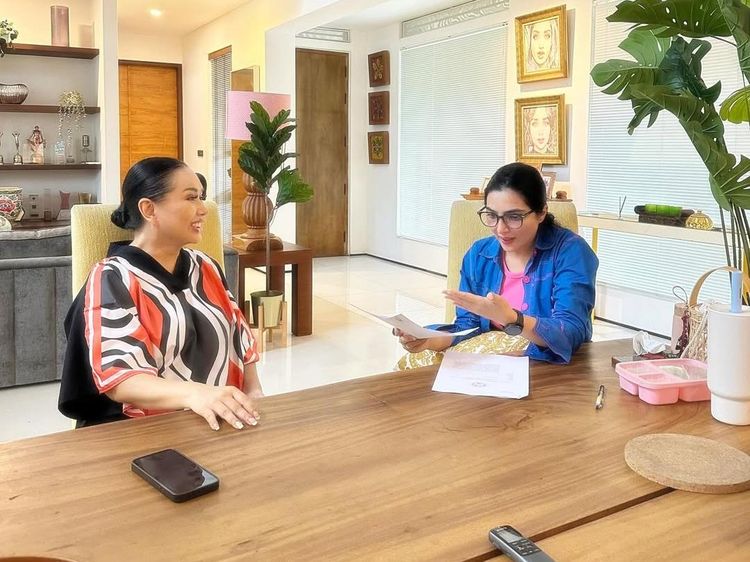 Ashanty Wawancara Titi DJ, Yuni Shara dan Camelia Malik untuk Disertasi S3