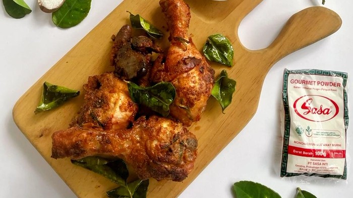 Resep ayam goreng terasi daun jeruk buatan Mega Ayu Putri, salah satu pemenang Master Resep Sasa