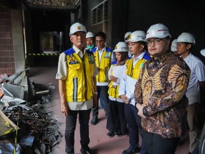Kementerian PU Akan Rehab Kantor Pemkab Kediri yang Dibakar Massa